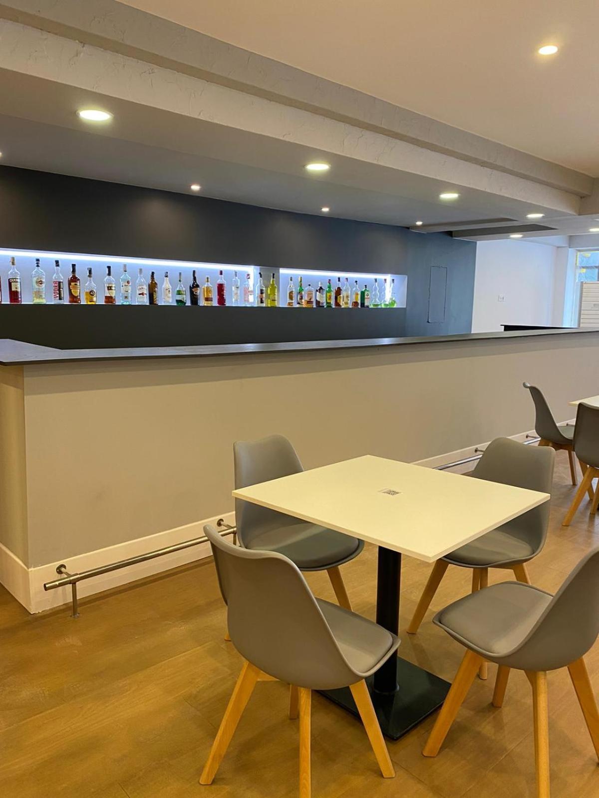 Planet Hotels Blue El Arenal  Ngoại thất bức ảnh
