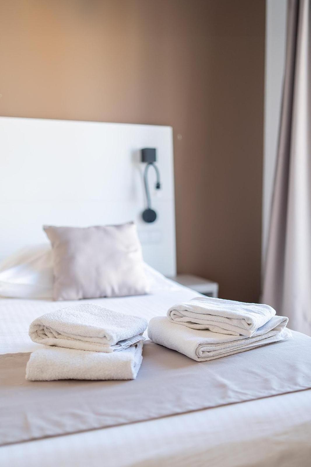 Planet Hotels Blue El Arenal  Ngoại thất bức ảnh